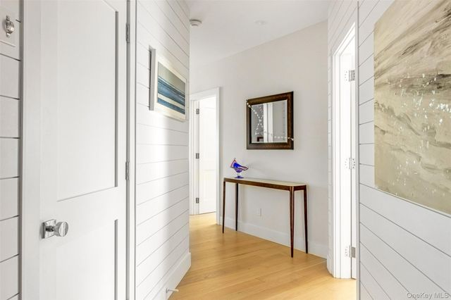 123 Sterling Avenue 12, Greenport, NY 11944