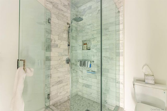 123 Sterling Avenue 12, Greenport, NY 11944