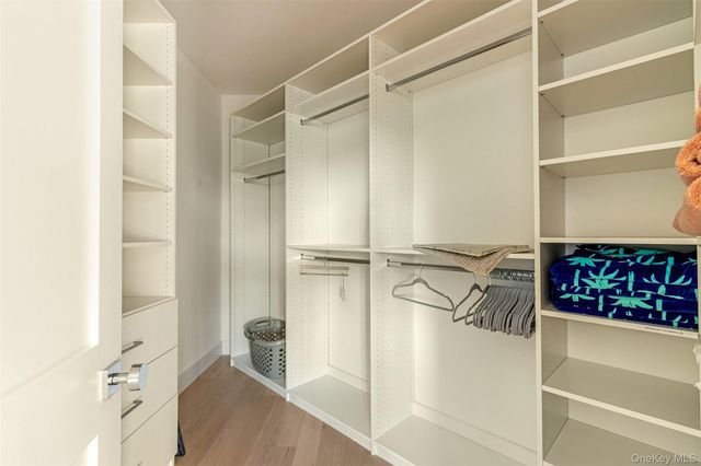 123 Sterling Avenue 12, Greenport, NY 11944