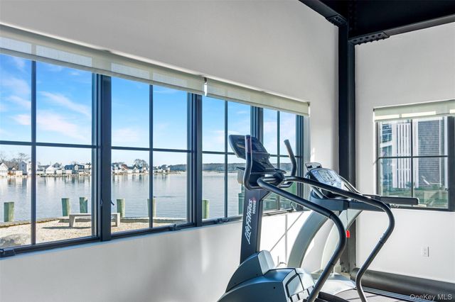 123 Sterling Avenue 12, Greenport, NY 11944