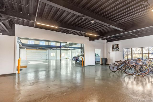 123 Sterling Avenue 12, Greenport, NY 11944