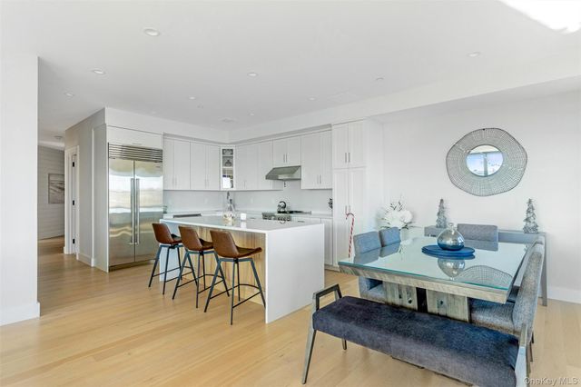 123 Sterling Avenue 12, Greenport, NY 11944