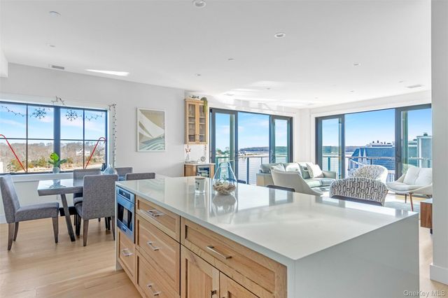 123 Sterling Avenue 12, Greenport, NY 11944