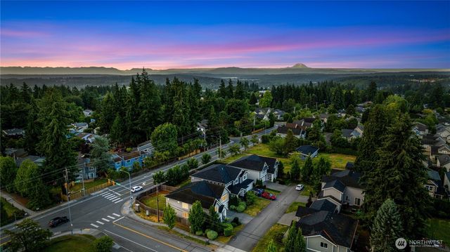 13932 131st Lane NE, Kirkland, WA 98034