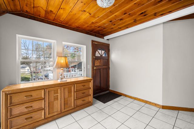 120 Chases Grove Road, Derry, NH 03038