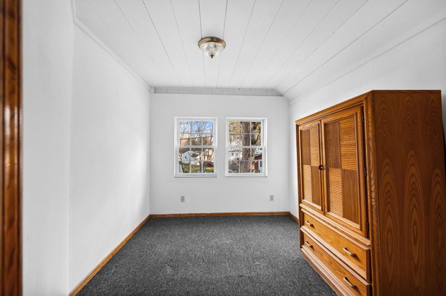 120 Chases Grove Road, Derry, NH 03038