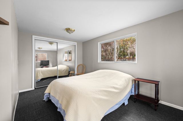 120 Chases Grove Road, Derry, NH 03038