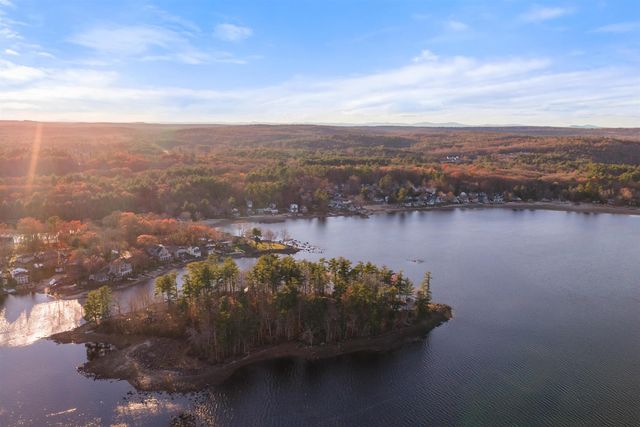 120 Chases Grove Road, Derry, NH 03038