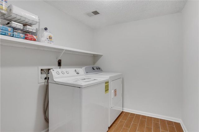 225 Tawneywood Way, Alpharetta, GA 30022