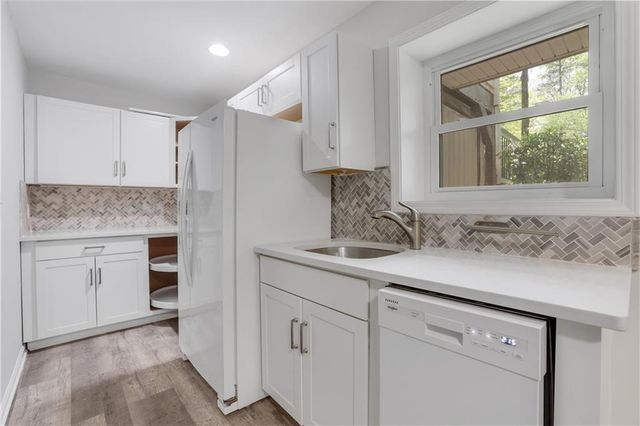 225 Tawneywood Way, Alpharetta, GA 30022