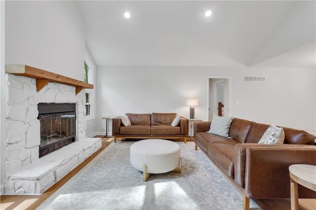 225 Tawneywood Way, Alpharetta, GA 30022