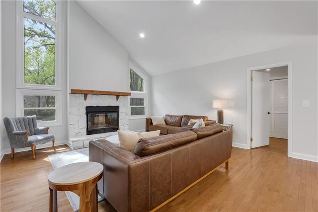 225 Tawneywood Way, Alpharetta, GA 30022