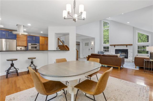 225 Tawneywood Way, Alpharetta, GA 30022