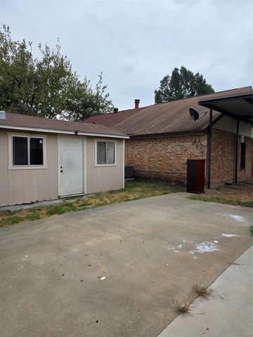 428 Liberty Place, Grand Prairie, TX 75052