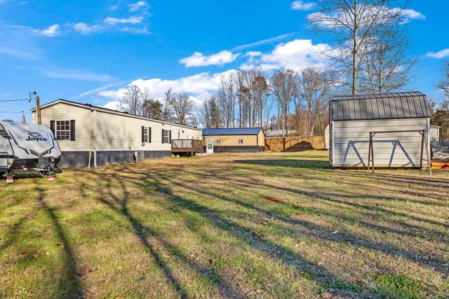 3786 Sweetwater Vonore Road, Sweetwater, TN 37874