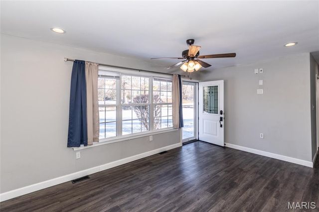 816 Crestland Drive, Ballwin, MO 63011