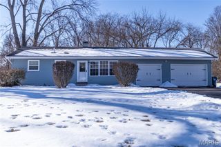 816 Crestland Drive, Ballwin, MO 63011