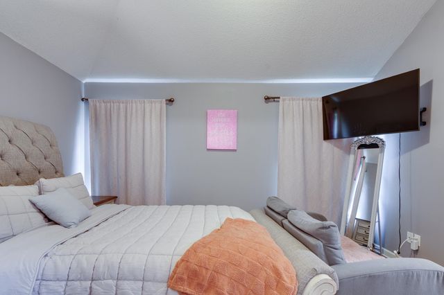 5616 FALLING BARK DR, Memphis, TN 38134