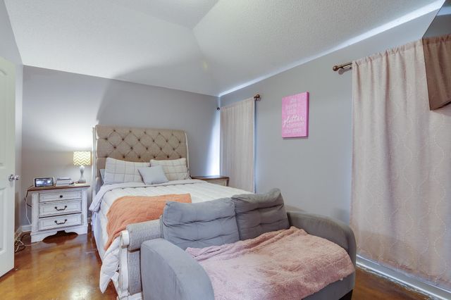 5616 FALLING BARK DR, Memphis, TN 38134