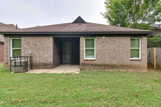 5616 FALLING BARK DR, Memphis, TN 38134