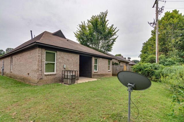 5616 FALLING BARK DR, Memphis, TN 38134