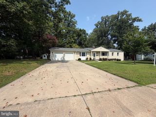 3704 BEVAN DR, Fairfax, VA 22030