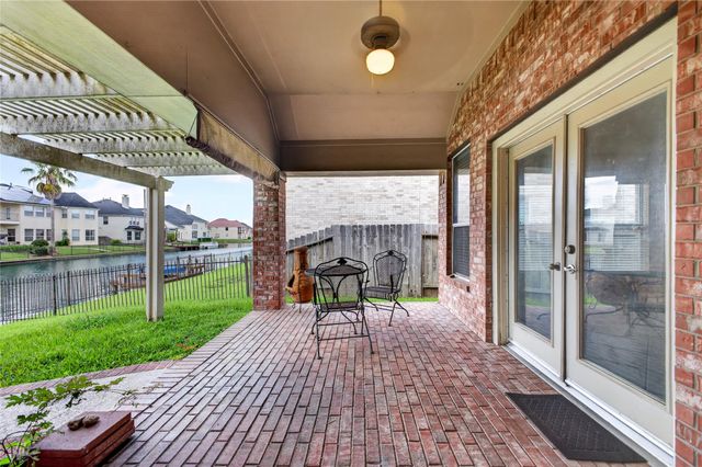 14326 Manorbier Lane, Sugar Land, TX 77498