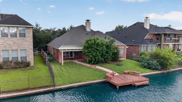 14326 Manorbier Lane, Sugar Land, TX 77498