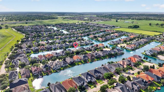 14326 Manorbier Lane, Sugar Land, TX 77498