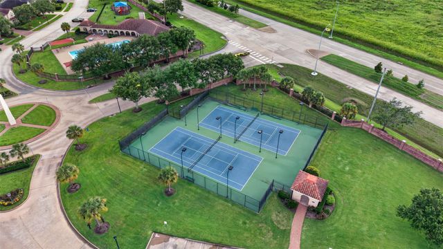 14326 Manorbier Lane, Sugar Land, TX 77498