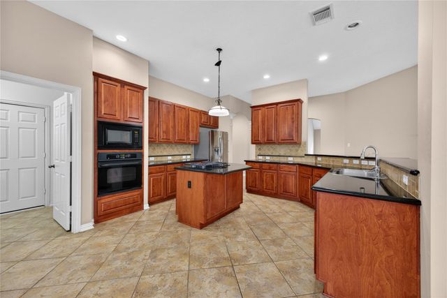 14326 Manorbier Lane, Sugar Land, TX 77498