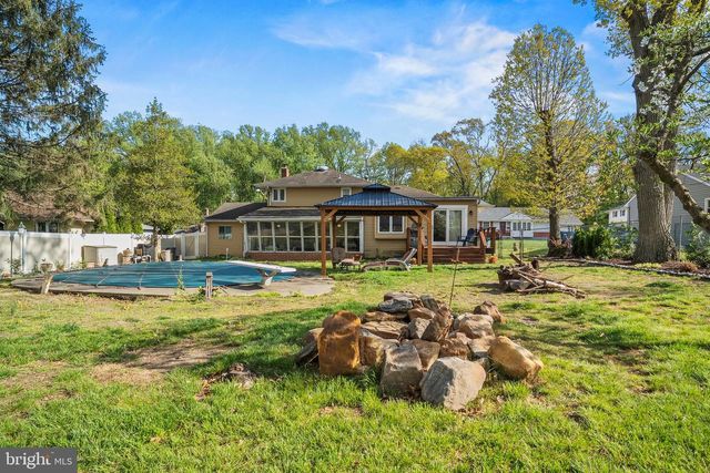 693 THORNY LN, Glendora, NJ 08029