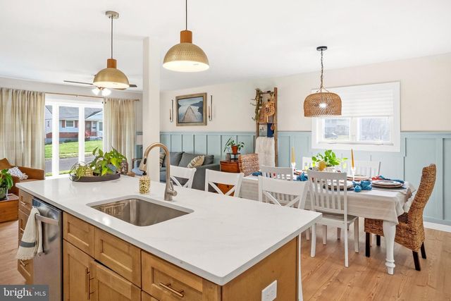 693 THORNY LN, Glendora, NJ 08029