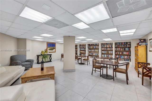 3180 S Ocean Dr 1518, Hallandale Beach, FL 33009