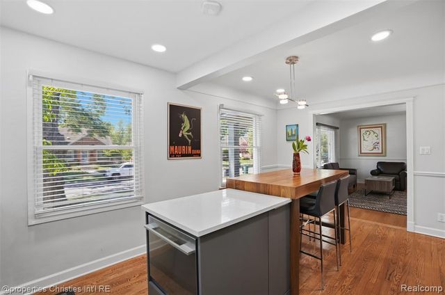 4602 Groveland Avenue, Royal Oak, MI 48073