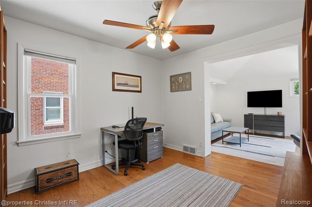4602 Groveland Avenue, Royal Oak, MI 48073