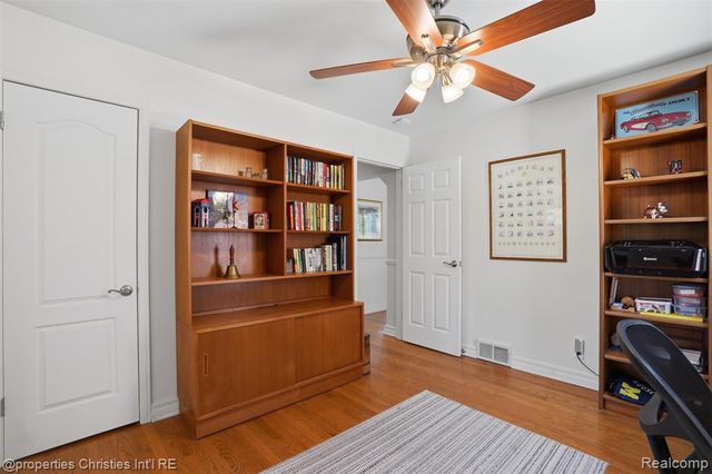 4602 Groveland Avenue, Royal Oak, MI 48073