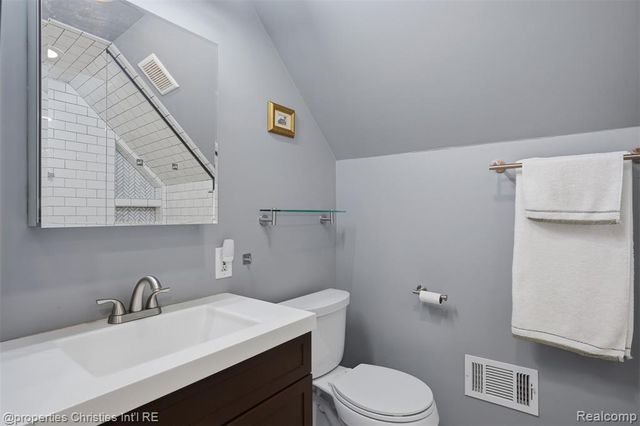 4602 Groveland Avenue, Royal Oak, MI 48073