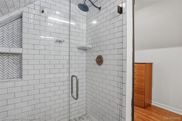 4602 Groveland Avenue, Royal Oak, MI 48073