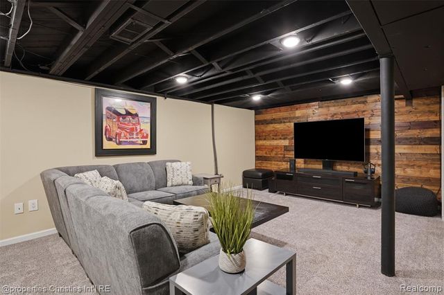4602 Groveland Avenue, Royal Oak, MI 48073