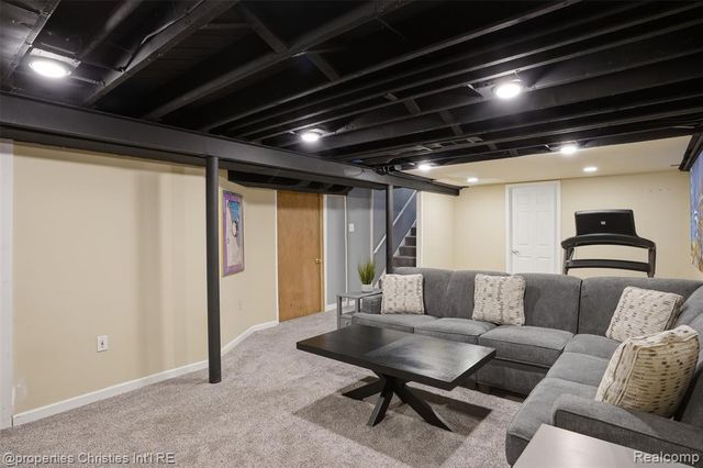 4602 Groveland Avenue, Royal Oak, MI 48073