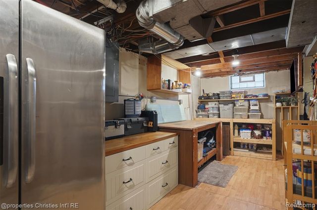 4602 Groveland Avenue, Royal Oak, MI 48073