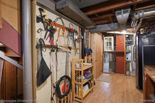 4602 Groveland Avenue, Royal Oak, MI 48073