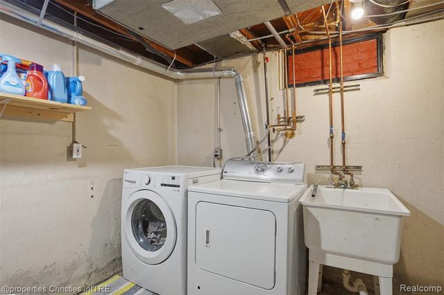 4602 Groveland Avenue, Royal Oak, MI 48073