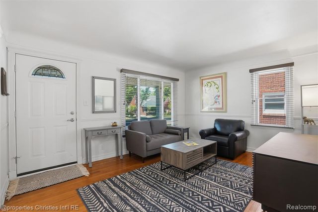 4602 Groveland Avenue, Royal Oak, MI 48073