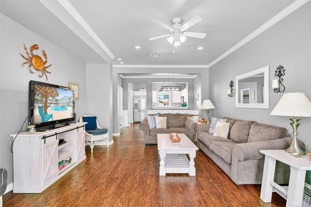 3021 S 11th St 7, Port Aransas, TX 78373