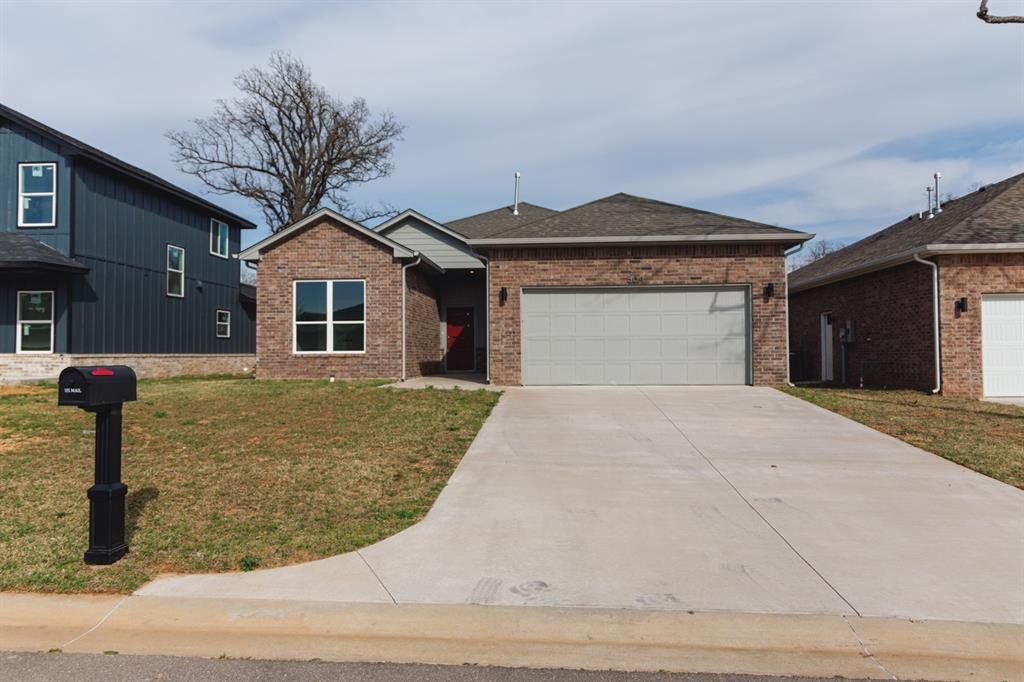 504 Remington Avenue, Jones, OK 73049