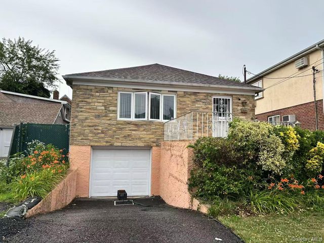 196-53 45th Avenue, Flushing, NY 11358