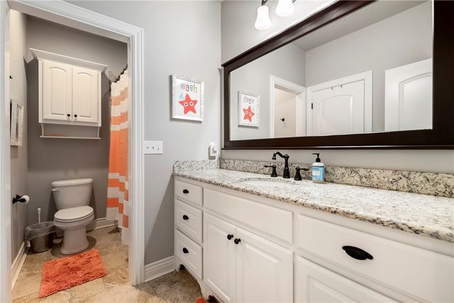 4502 NE Birchgrove Place, Bentonville, AR 72712