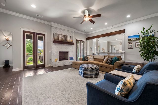 4502 NE Birchgrove Place, Bentonville, AR 72712